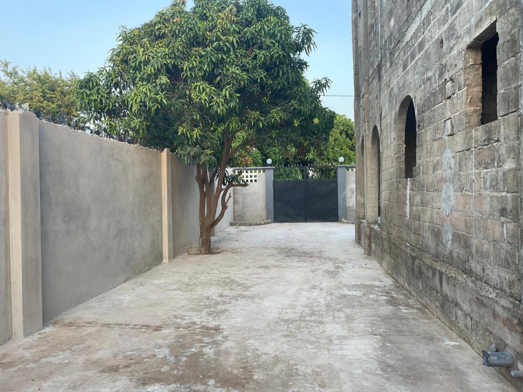 Nabixx Residence Brufut Kültér fotó