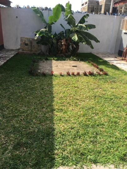 Nabixx Residence Brufut Kültér fotó