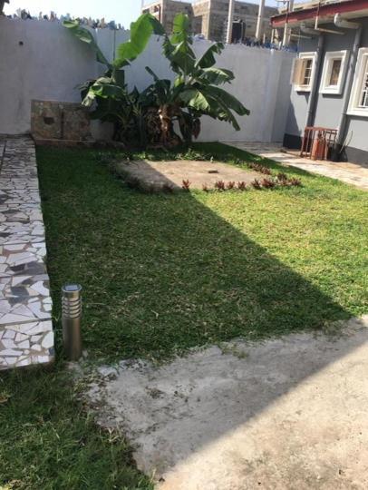 Nabixx Residence Brufut Kültér fotó